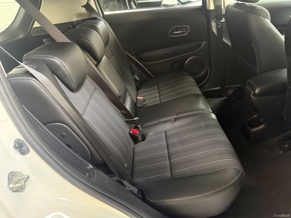 2016 Honda Vezel (HRV) 1.5 Hybrid Automatic, 398701411