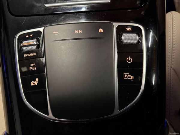 211 Mercedes-Benz EQC 400 AMG Line 4Matic 398723967