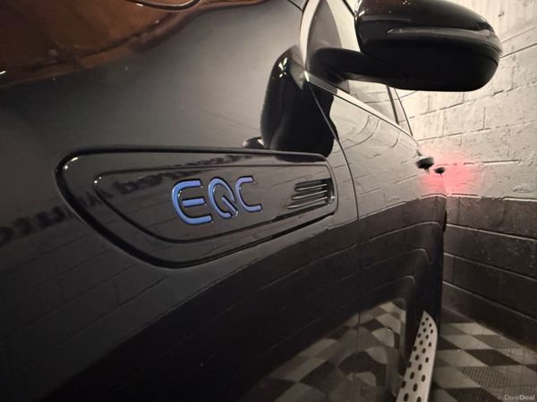 211 Mercedes-Benz EQC 400 AMG Line 4Matic 398723979