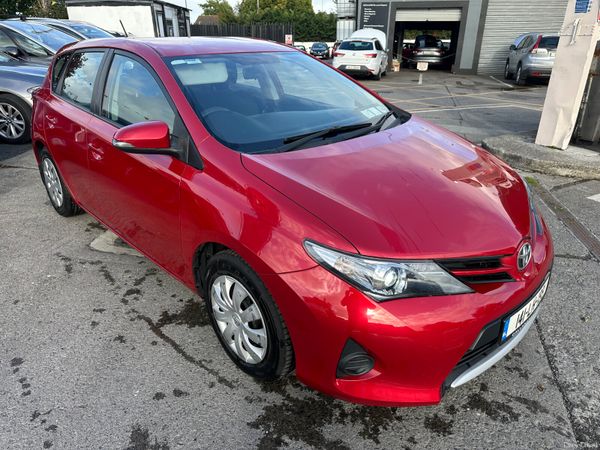 Toyota Auris 2014  D-4D 90 (1.4) 5Dr Terra 398856393