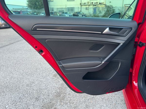 2017 Golf R *13K KM* 398857231