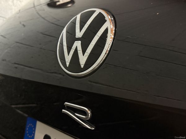 211 Volkswagen Touareg R 3Ltr PHEV 462 BHP 398858461
