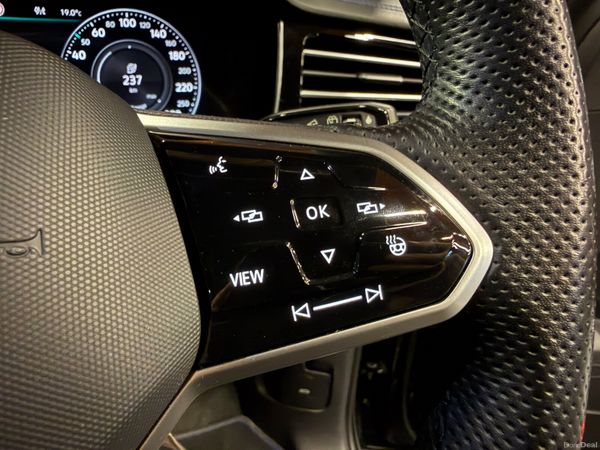 211 Volkswagen Touareg R 3Ltr PHEV 462 BHP 398858495
