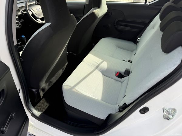 2018 Toyota Aqua 1.5 Hibrid Automatic 398964033