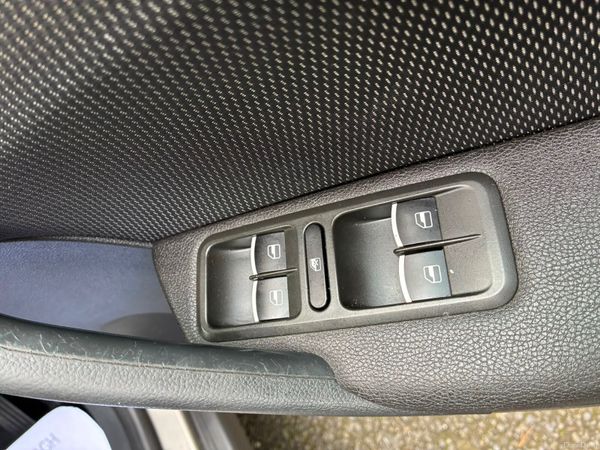 Skoda Yeti 2011 1.6 TDI Greenline is 398968215