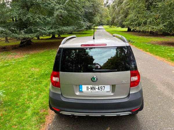 Skoda Yeti 2011 1.6 TDI Greenline is 398968231