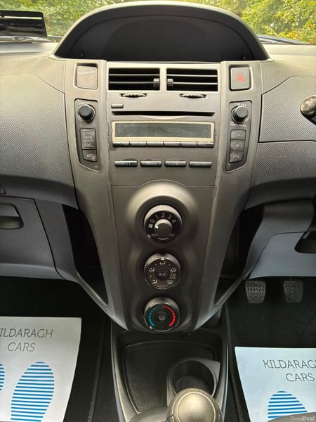 Toyota Yaris 2010 1.0 398968553