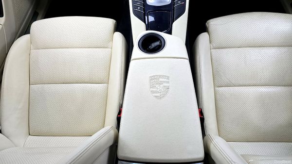 Porsche Panamera 2016  1 Year Warranty Full Servic 398970741