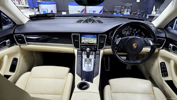 Porsche Panamera 2016  1 Year Warranty Full Servic 398970733