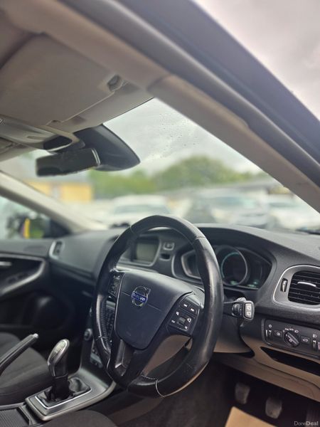 Stunning D2 Volvo V40 Low Mileage 398971687