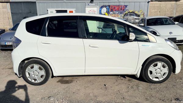 2013 Honda Fit, 4 of 17
