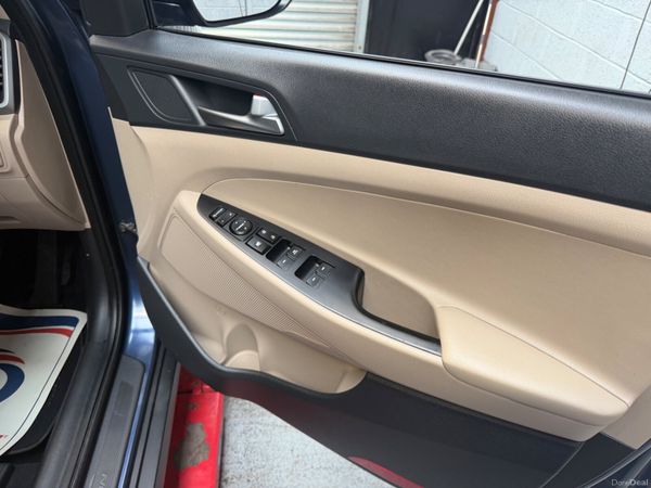 182 HYUNDAI TUCSON EXECUTIVE ! 398919161