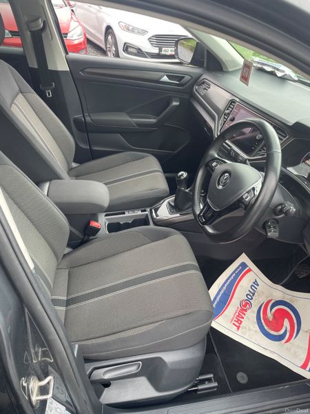 Volkswagen T-Roc 2019 398922443