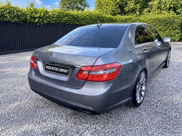 13 Mercedes-Benz E220 CD 398934077