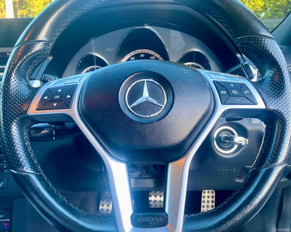 13 Mercedes-Benz E220 CD 398934083