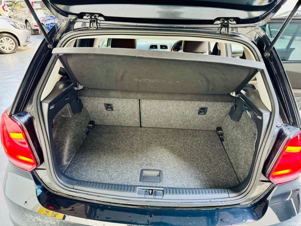 Volkswagen Polo 2016 399093555