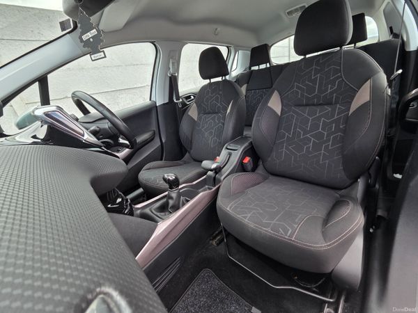 Peugeot 2008 1.6 Blue Hdi 75bhp Active 399093669