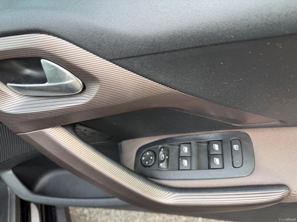Peugeot 2008 Automatic 399006737