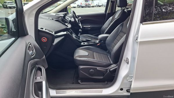 Ford Kuga 2.0 TDCI TITANIUM LOW KM 399152435