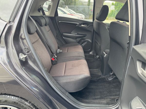 2015Honda FIT/JAZZ 1.5 Hybrid automatic 399157473