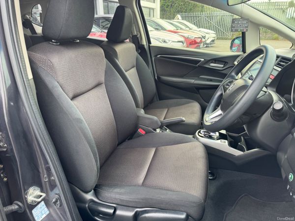 2015Honda FIT/JAZZ 1.5 Hybrid automatic 399157475