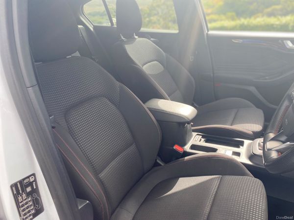 Ford Focus ST Line 1.5TDCi 399162537