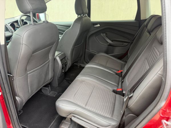 Ford Kuga 181 Titanium Top spec!! 399198077