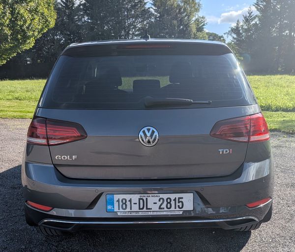 Volkswagen Golf Trendline 2018 399114311