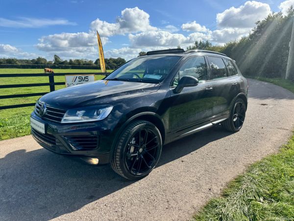 151 Volkswagen Touareg R-Line 2 Seater***** 399117295