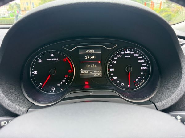 Audi A3 2015 399241477