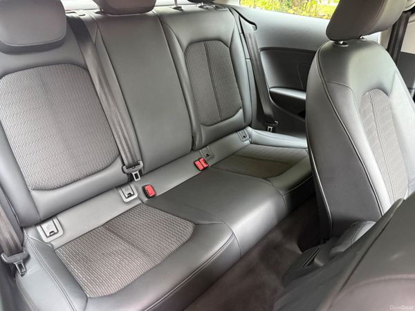 Audi A3 2015 399241479