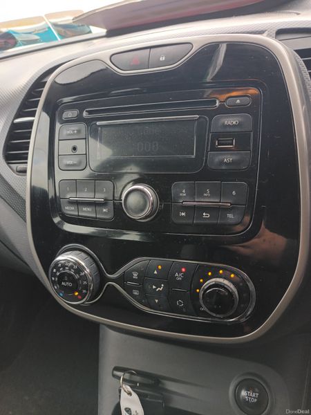 Renault Captur 2017 399243603