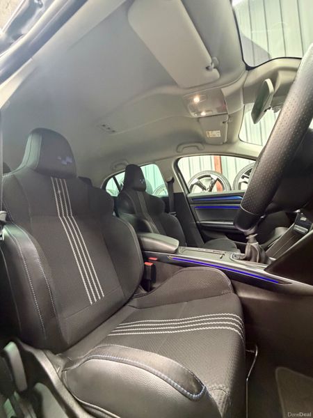 2016 (162) Renault Megane - GT line interior! 399253529