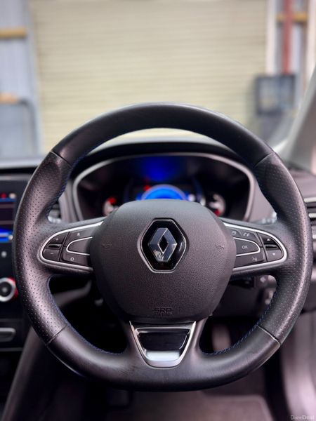 2016 (162) Renault Megane - GT line interior! 399253539