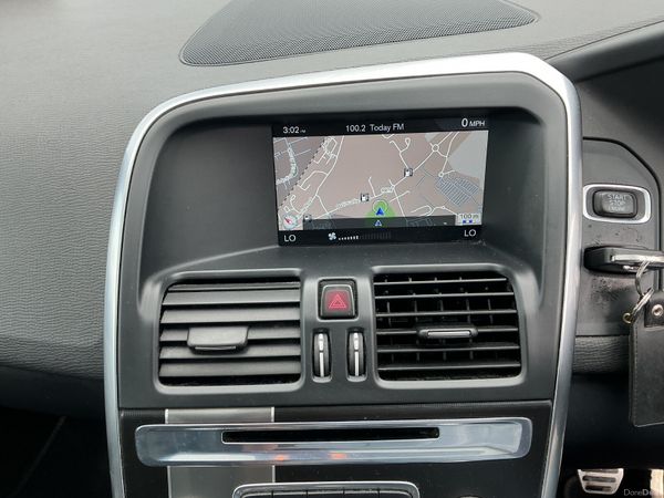 2015 VOLVO XC60 2.0 DIESEL R-DESIGN LOW KMS 399204575