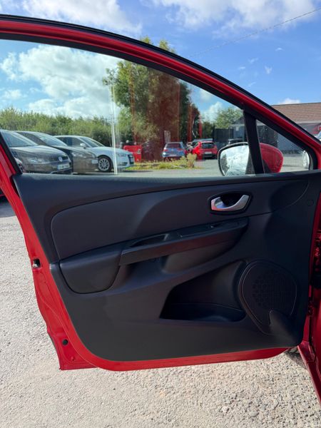 Renault Clio 2015 399223033