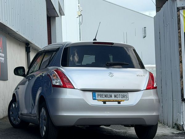 2016 Suzuki Swift GL, 4 of 10