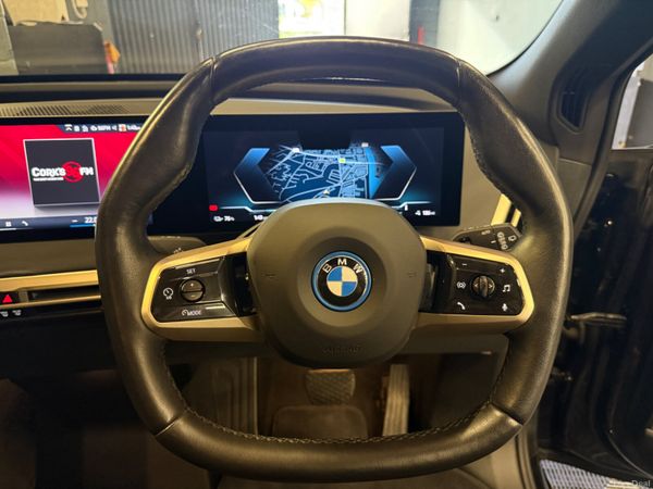 232 BMW iX40 M-Sport XDrive 399342315