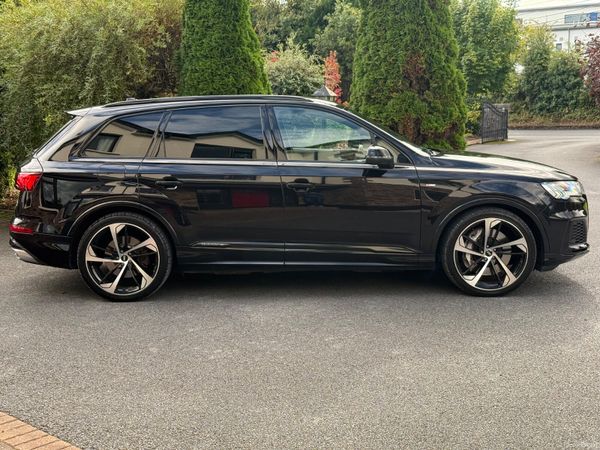 Immaculate 202 Audi Q7 S-Line Black Ed Styling! 399378611