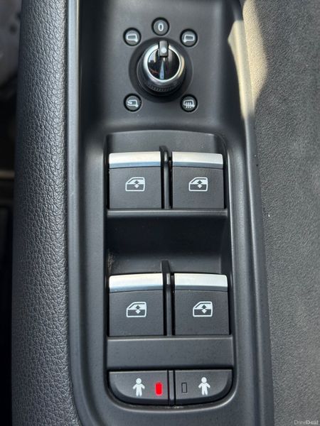 Immaculate 202 Audi Q7 S-Line Black Ed Styling! 399378631