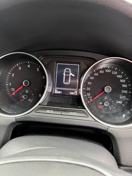 2016 Volkswagen Polo 1.2 Petrol Automatic 399388325