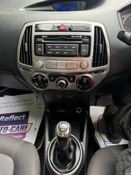 Hyundai i20 2014 PREMIUM 1.4 Crdi 399307677