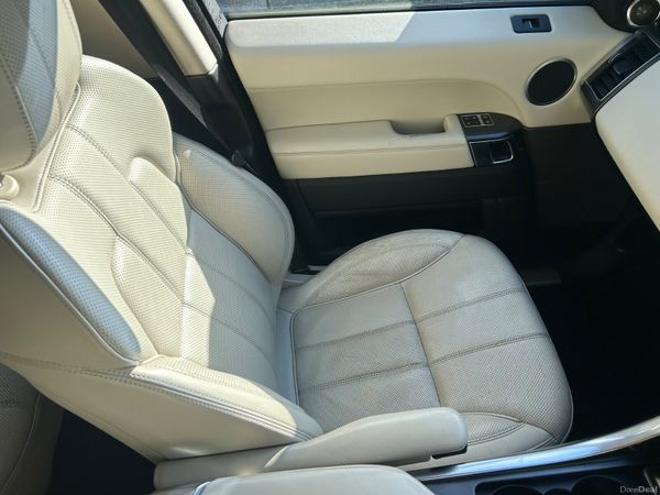 Land Rover Range Rover Sport 2015( 7 SEATER)AUTO 399451545