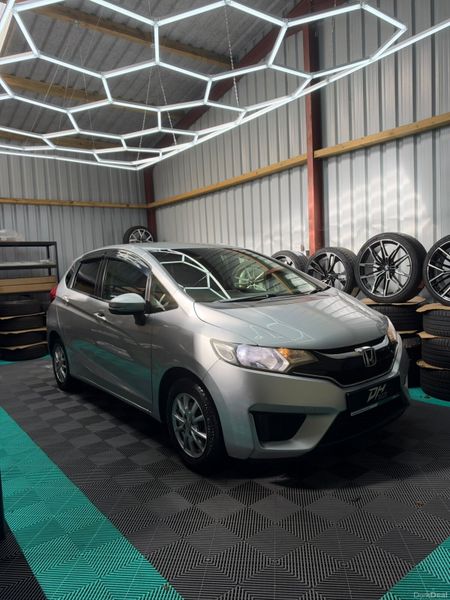 2016 (162) Honda Fit 1.3 Petrol - 80,000KM! 399453091