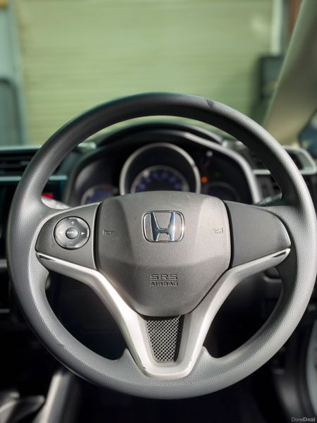 2016 (162) Honda Fit 1.3 Petrol - 80,000KM! 399453105