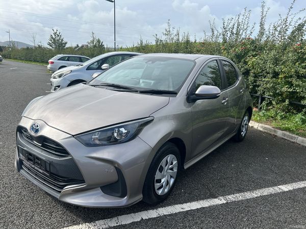 TOYOTA YARIS HYBRID 2021 399456971