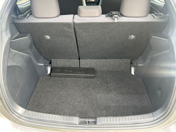 TOYOTA YARIS HYBRID 2021 399456983