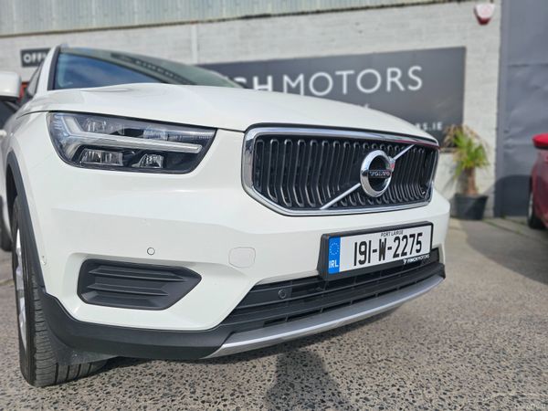 VOLVO XC40 MOMENTUM 150 BHP // 04/27 NCT 399464397