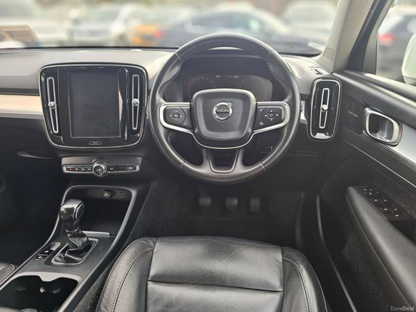 VOLVO XC40 MOMENTUM 150 BHP // 04/27 NCT 399464409