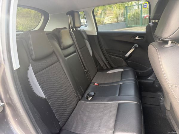 Peugeot 2008 1.2 Puretech Allure 399561631